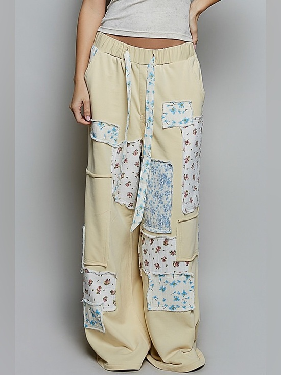 POL Pants - POL NWT Pants Elastic Waist Cream Patch Details Floral Size Small - Large